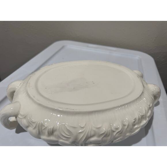 Arnel's Vintage Merry Mushroom Oval Casserole With Handles - Picture 6 of 8